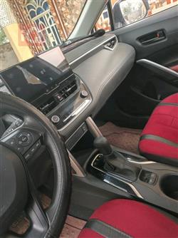 تۆیۆتا کۆرۆلا کرۆس